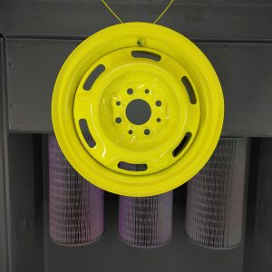 Порошковая покраска штампованных дисков цвет желтый